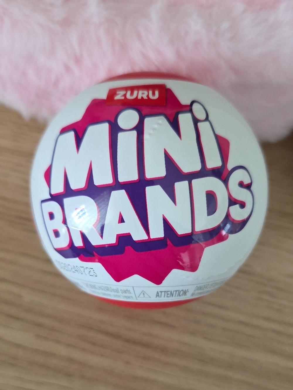 Claire's Mini Brands Surprise Ball - White & Pink